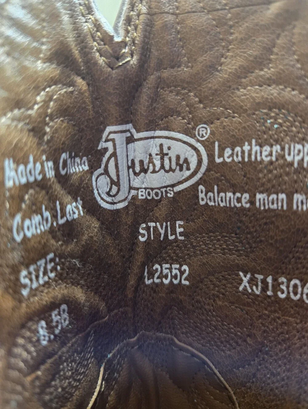 Justin Boots Brown Leather Western Cowboy Boots Embroidered Square Toe  8.5B